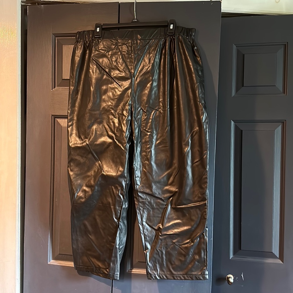 Black pleather pull on pants